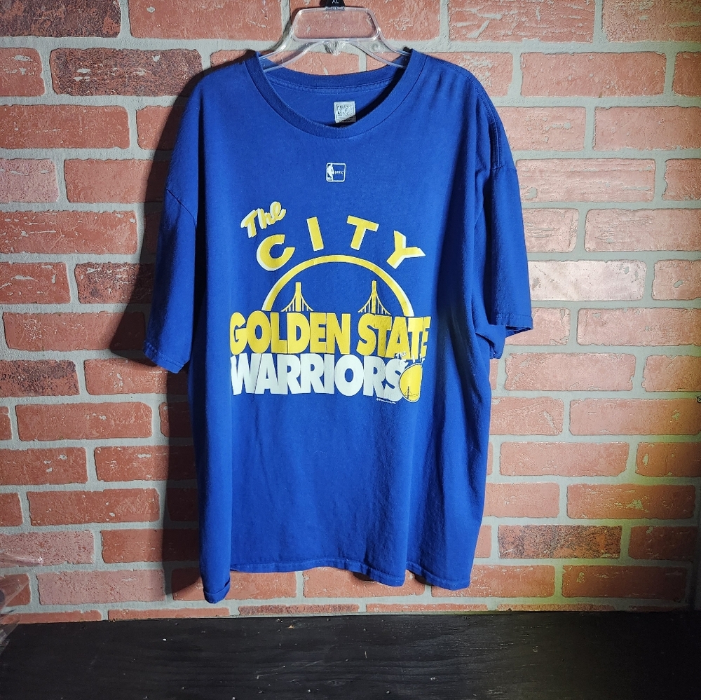 MajesticThe City Golden State Warriors Blue Short Sleeve Tee with Graphic Design